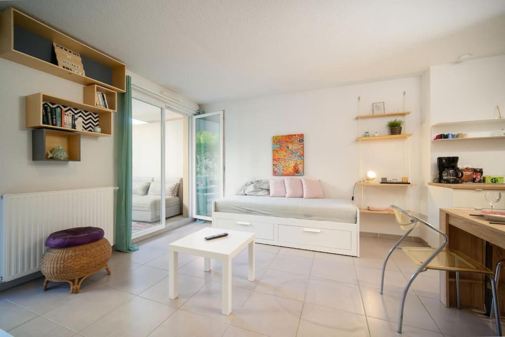 Fully Equipped Apartment With Terrace Sleeps 4 Марсель Экстерьер фото